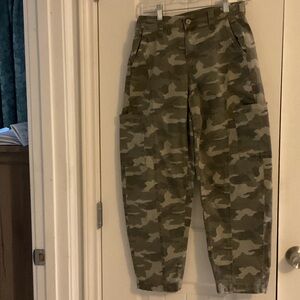 American Eagle Outfitters Women's Camouflage Wide Leg Pants